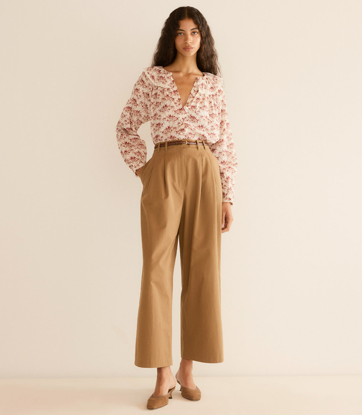 JEAN TOP -- IVORY ROSIER FLORAL