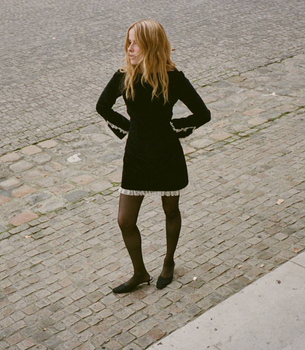 SAVINE DRESS -- BLACK