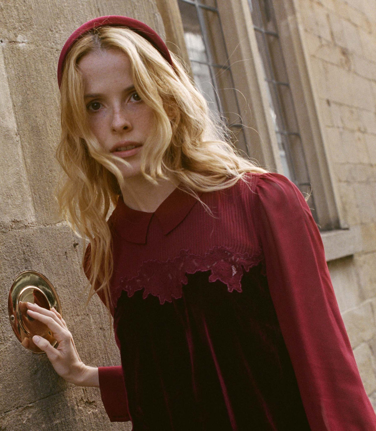 SESTRI HEADBAND -- CRIMSON VELVET